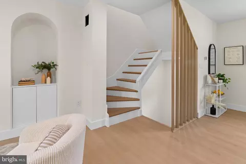 Entry Way - 2004 Wildlife Dr, Windsor Mill, MD 21244 photo 6 of 7