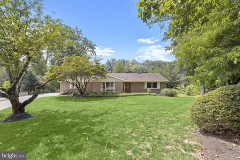 1 Whisperwood Ct, Pikesville, MD 21208