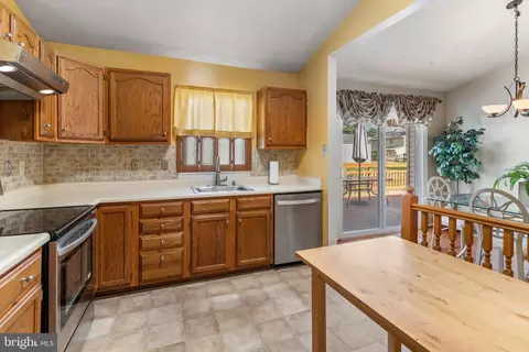 Kitchen - 7924 Galloping Cir, Windsor Mill, MD 21244 photo 2 of 2