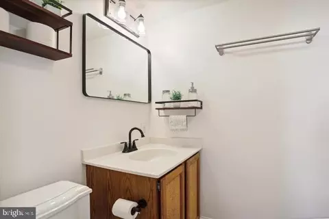 Bath - 205 E Joppa Rd #1601, Towson, MD 21286 photo 1 of 5