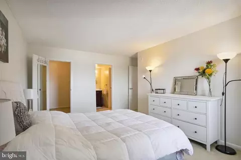Bedroom - 205 E Joppa Rd #1601, Towson, MD 21286 photo 5 of 6