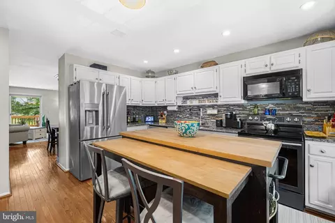 Kitchen - 11 Far Corners Loop, Sparks, MD 21152 photo 3 of 3