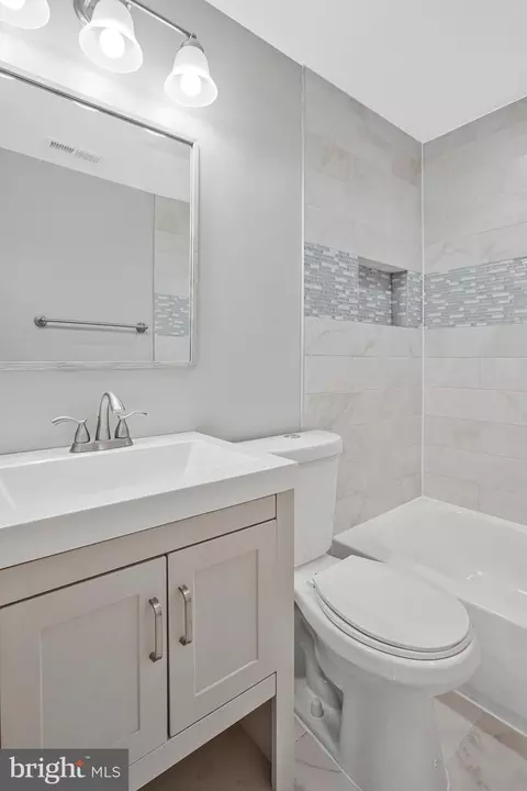 Bath - 4604 Ridge Rd, Nottingham, MD 21236 photo 3 of 8