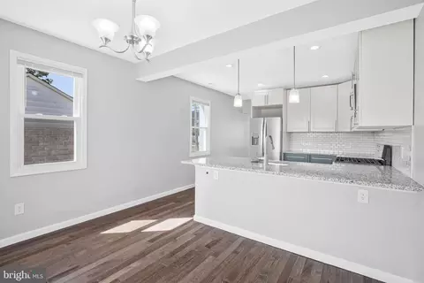 Entry Way - 4604 Ridge Rd, Nottingham, MD 21236 photo 5 of 12