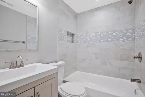 Bath - 4604 Ridge Rd, Nottingham, MD 21236 photo 2 of 8