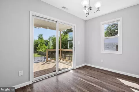Entry Way - 4604 Ridge Rd, Nottingham, MD 21236 photo 4 of 12