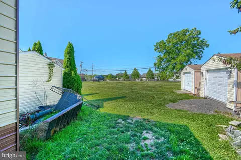 Exterior - 10100 Bird River Rd, Middle River, MD 21220 photo 14 of 16