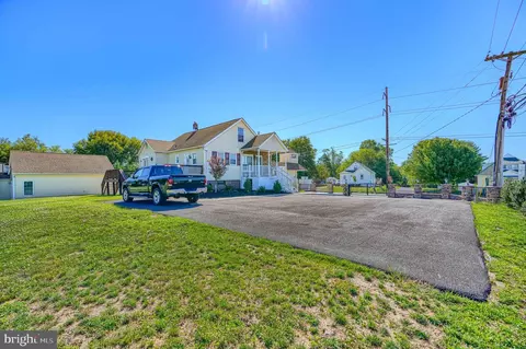 Exterior - 10100 Bird River Rd, Middle River, MD 21220 photo 16 of 16