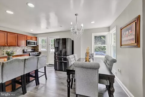 Dining - 1901 Hillcrest Rd, Gwynn Oak, MD 21207 photo 1 of 2