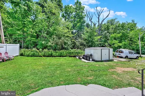 Exterior - 1901 Hillcrest Rd, Gwynn Oak, MD 21207 photo 4 of 7