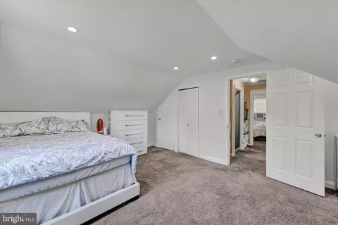 Bedroom - 1901 Hillcrest Rd, Gwynn Oak, MD 21207 photo 4 of 7