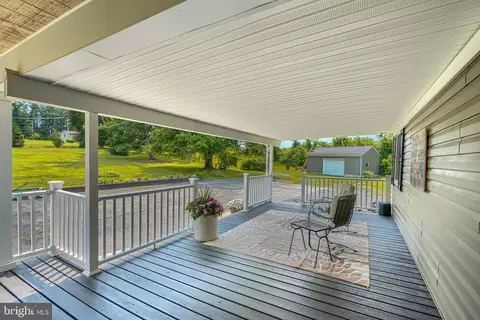 Exterior - 6525 Ebenezer Rd, Middle River, MD 21220 photo 4 of 15
