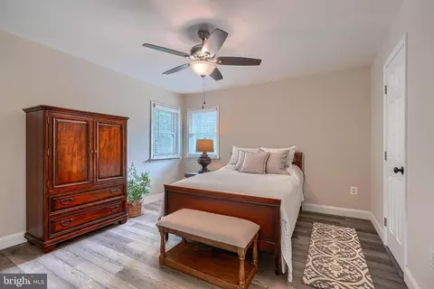 Bedroom - 6525 Ebenezer Rd, Middle River, MD 21220 photo 5 of 11