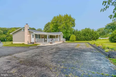 Exterior - 6525 Ebenezer Rd, Middle River, MD 21220 photo 11 of 15