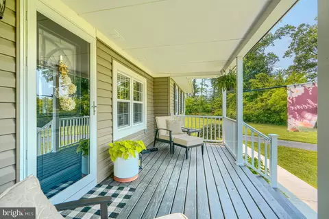Exterior - 6525 Ebenezer Rd, Middle River, MD 21220 photo 13 of 15