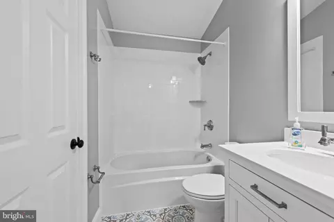 Entry Way - 7807 Overbrook Rd, Ruxton, MD 21204 photo 2 of 2