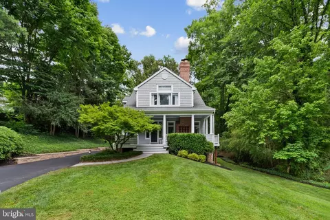 7807 Overbrook Rd, Ruxton, MD 21204