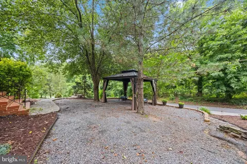 Exterior - 5125 Viaduct Rd, Halethorpe, MD 21227 photo 8 of 8