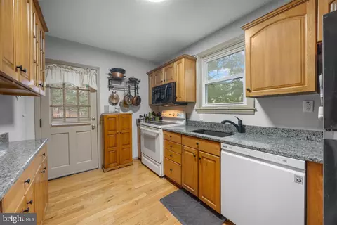 Kitchen - 5125 Viaduct Rd, Halethorpe, MD 21227 photo 1 of 1