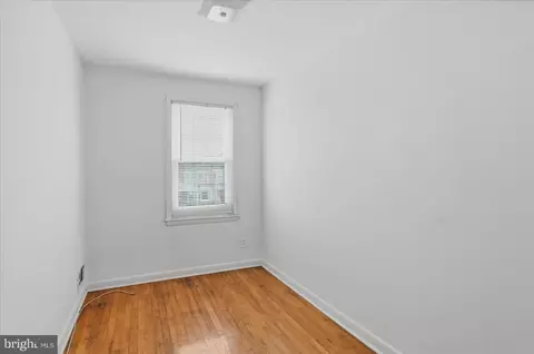 Bedroom - 930 Dalton Ave, Baltimore, MD 21224 photo 1 of 5