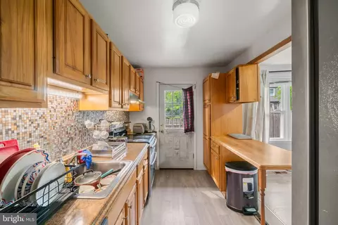 Kitchen - 10 Mitnick Ct, Nottingham, MD 21236 photo 3 of 3