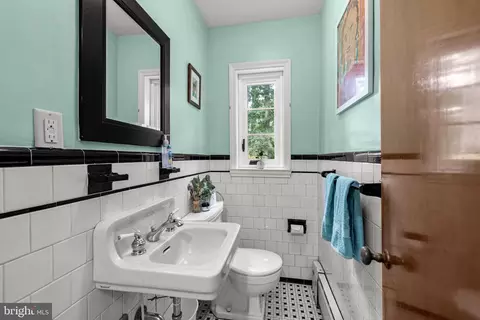 Bath - 3114 Sunset Ln, Phoenix, MD 21131 photo 1 of 6