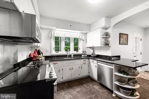 Kitchen - 3114 Sunset Ln, Phoenix, MD 21131 photo 1 of 3