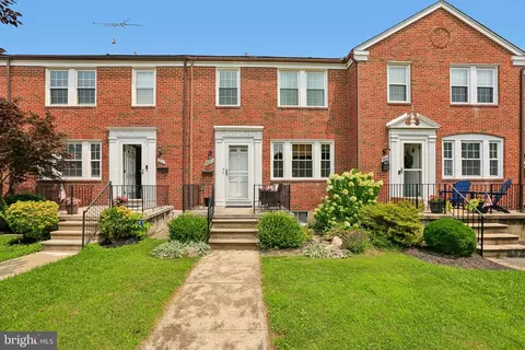 311 Greenlow Rd, Catonsville, MD 21228