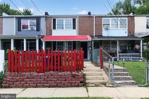 911 Imperial Ct, Halethorpe, MD 21227