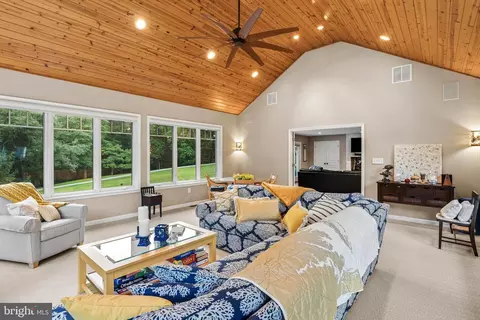 4003 Longmoor Cir, Phoenix, MD 21131 photo 5