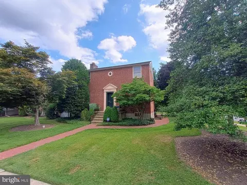 2607 Ivy Pl, Parkville, MD 21234