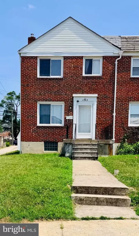 1247 Linkside Dr, Parkville, MD 21234