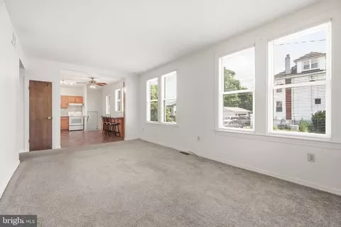 Living - 7322 Windsor Rd, Windsor Mill, MD 21244 photo 3 of 4