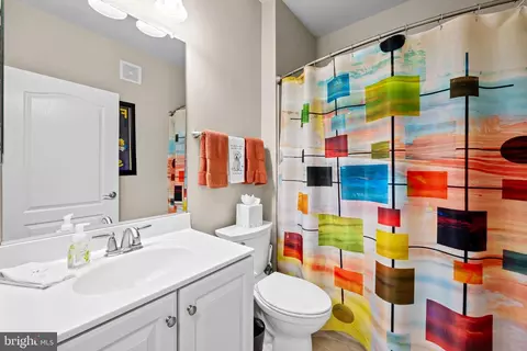 Bath - 7301 Travertine Dr #403, Baltimore, MD 21209 photo 1 of 2
