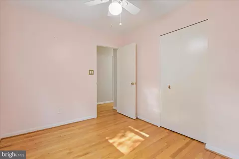 Bedroom - 535 Dunkirk Rd, Baltimore, MD 21212 photo 3 of 7