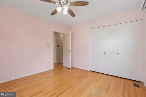 Bedroom - 535 Dunkirk Rd, Baltimore, MD 21212 photo 5 of 7