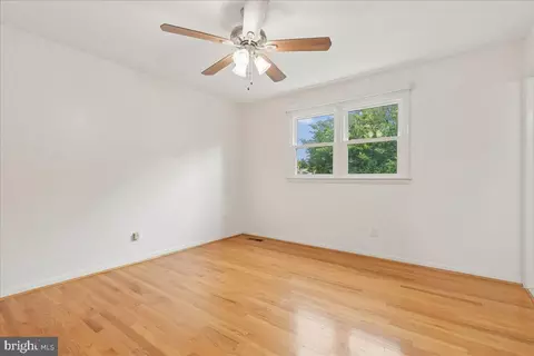 Bedroom - 535 Dunkirk Rd, Baltimore, MD 21212 photo 1 of 7