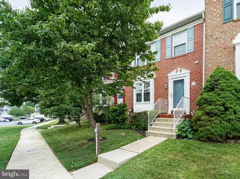 19 Open Gate Ct, Nottingham, MD 21236