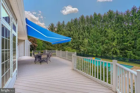 Exterior - 16 Kincaid Ct, Baldwin, MD 21013 photo 6 of 14