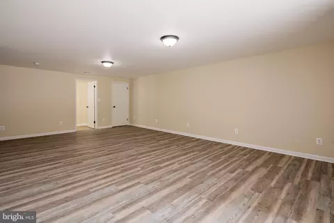 8 Perryfalls Pl, Nottingham, MD 21236 photo 29