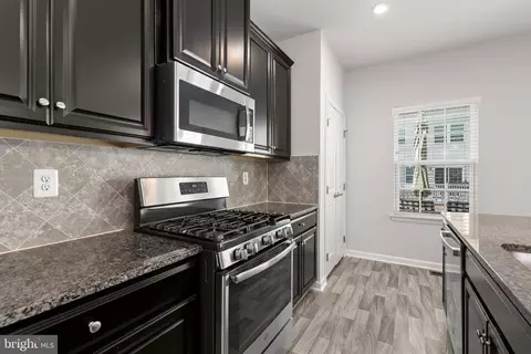 Kitchen - 4926 Arborgate Cir, Baltimore, MD 21227 photo 2 of 4