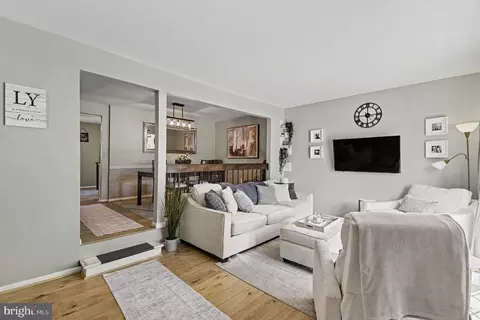 Entry Way - 9121 Deviation Rd, Nottingham, MD 21236 photo 1 of 3