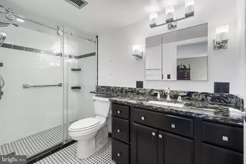Bath - 205 E Joppa Rd #1908, Towson, MD 21286 photo 1 of 2