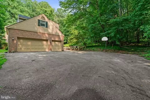 Exterior - 300 Stonehurst Rd, Phoenix, MD 21131 photo 15 of 16