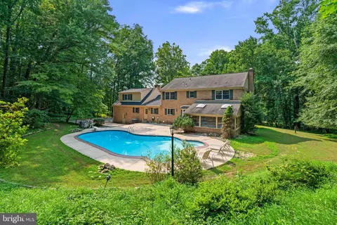 Exterior - 300 Stonehurst Rd, Phoenix, MD 21131 photo 12 of 16