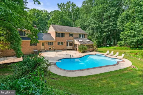 Exterior - 300 Stonehurst Rd, Phoenix, MD 21131 photo 8 of 16