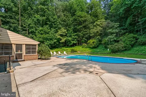 Exterior - 300 Stonehurst Rd, Phoenix, MD 21131 photo 4 of 16