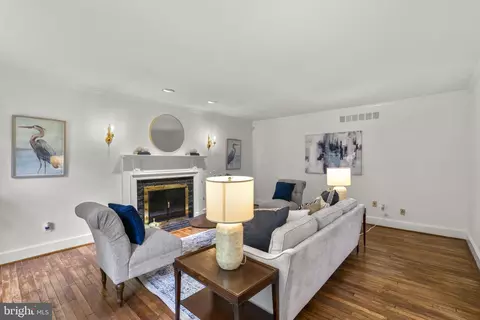 Living - 300 Stonehurst Rd, Phoenix, MD 21131 photo 1 of 7
