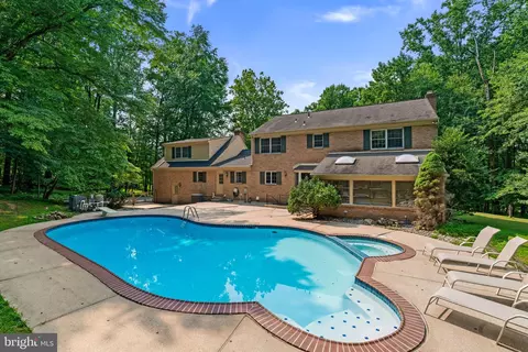 Exterior - 300 Stonehurst Rd, Phoenix, MD 21131 photo 11 of 16