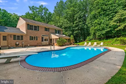 Exterior - 300 Stonehurst Rd, Phoenix, MD 21131 photo 7 of 16
